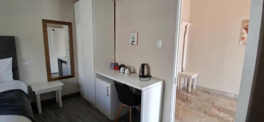 8 Bedroom Property for Sale in Southernwood Eastern Cape